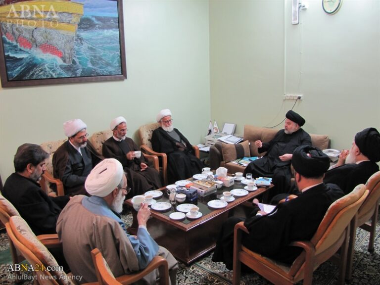 گزارش تصویری؛ دیدار اعضای کمیته اربعین مجمع جهانی اهل بیت(ع) با نماینده آیت الله سیستانی در قم