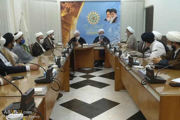 گزارش تصویری؛ نشست پژوهشگران و مدیر گروه مطالعات راهبردی مجمع جهانی اهل بیت(ع) با آیت الله رمضانی