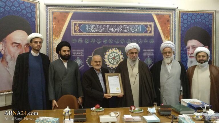 Photos: Head of Dar Al-Hekma Institute in Montreal meet with Ayatollah Ramazani