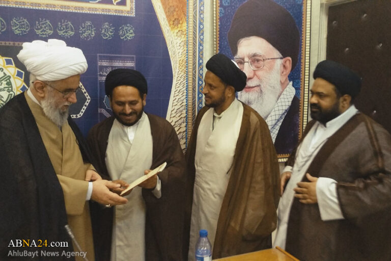 Photos: Members of Local Office of the AhlulBayt (a.s.) World Assembly in India met with Ayatollah Ramazani