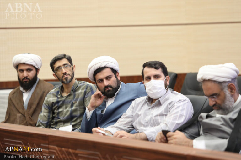 گزارش تصویری/ مراسم راه اندازی ۳ زبان جدید در دانشنامه ویکی شیعه