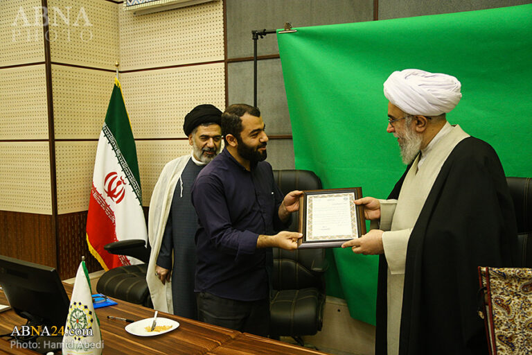 گزارش تصویری/ قدردانی از عوامل برگزیده هفتمین اجلاس مجمع عمومی مجمع جهانی اهل بیت(ع) در قم