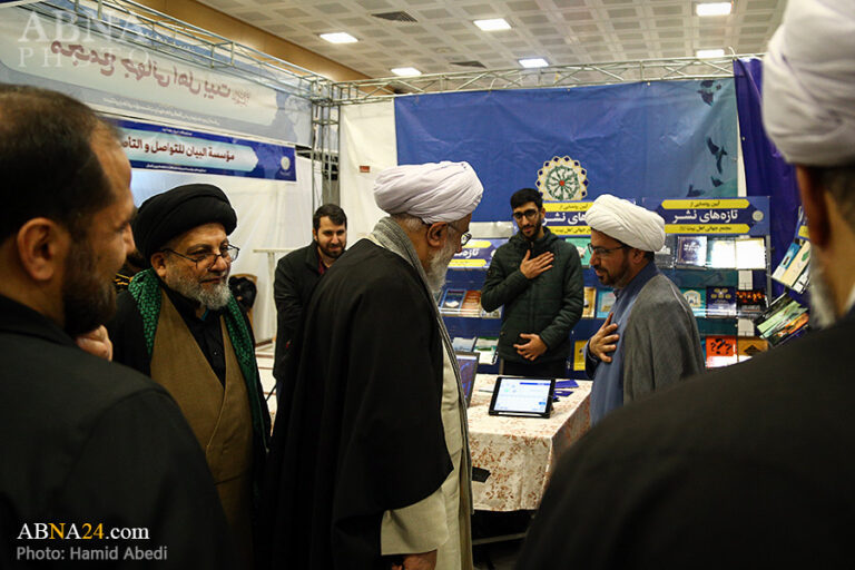 گزارش تصویری/ بازدید دبیرکل مجمع جهانی اهل بیت(ع) از نمایشگاه دستاوردهای مؤسسات و نهادهای فعال در عرصه بین الملل