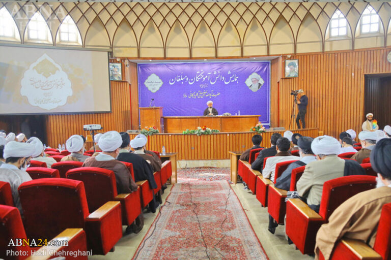 گزارش تصویری/ همایش تجلیل از خدمات مرحوم آیت الله صافی گلپایگانی با حضور دبیرکل مجمع جهانی اهل بیت(ع)