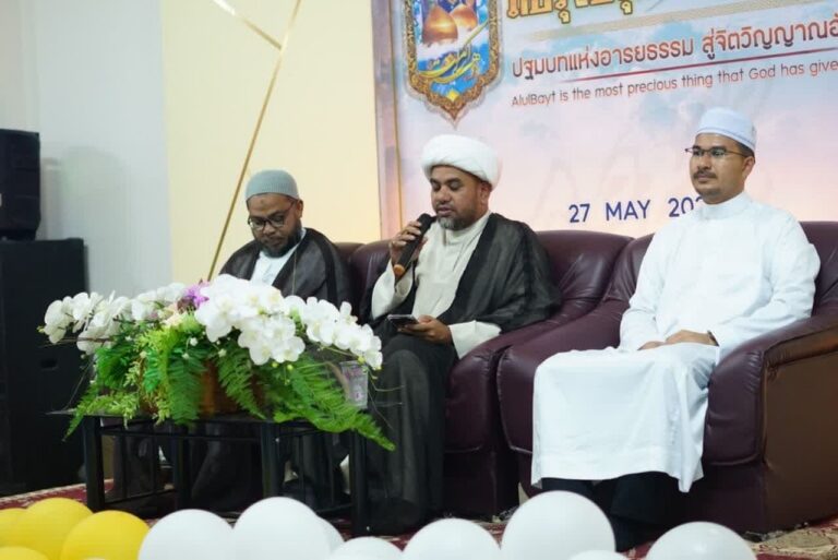 تقرير مصور / المجمع العالمي لاهل البيت (ع) يشارك بإقامة حفل لبالغات التكليف الشرعي في تايلاند