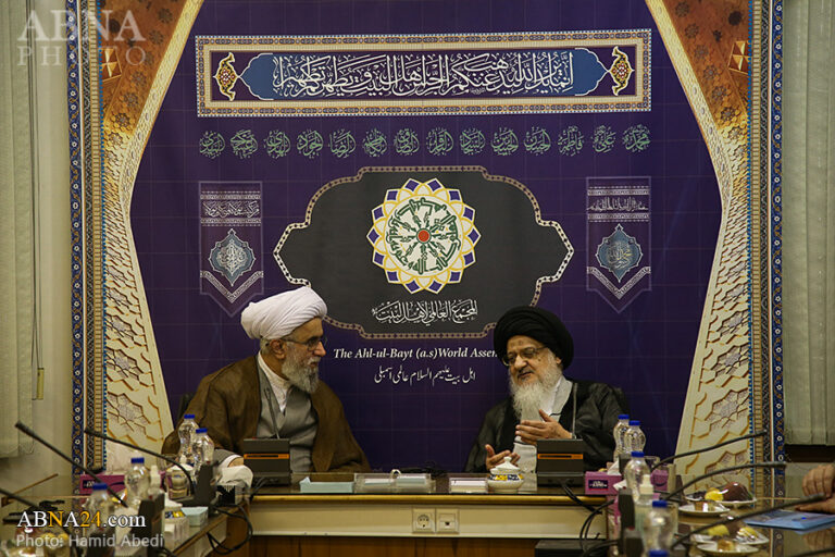 گزارش تصویری/ دیدار آیت الله میلانی رئیس بنیاد فرهنگی امامت با آیت الله رمضانی