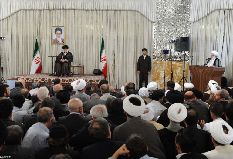 تصاویر: دیدار شرکت کنندگان پنجمین اجلاس مجمع عمومی مجمع جهانی اهل بیت (ع) با آیت‌الله العظمی خامنه‌ای