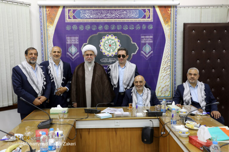 Photos: Meeting of Qamar Bani Hashim Group Members with Ayatollah Ramazani