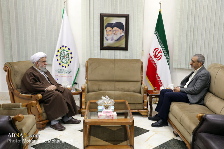 Photos: Director of Turkey’s Channel 14 Meets with Ayatollah Ramazani