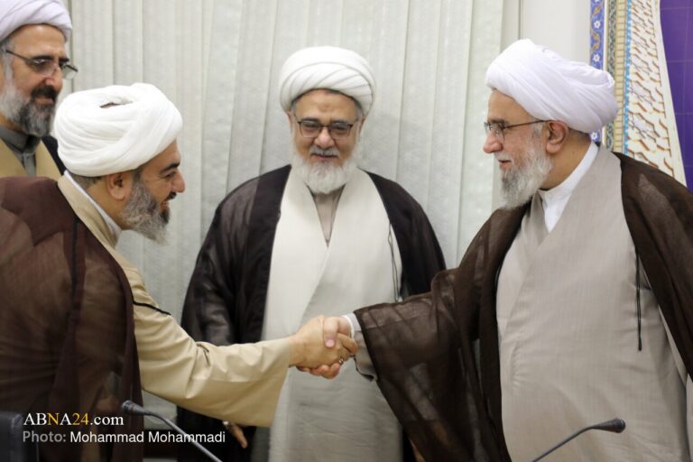 Photos: Members of Islamic Research Center of Islamic Consultative Assembly meet with Ayatollah Ramazani