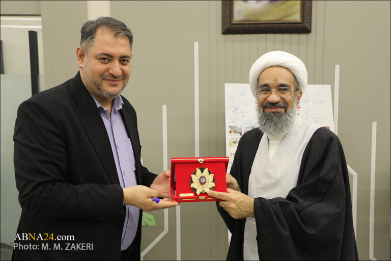 گزارش تصویری | بازدید آیت‌الله شیخ حسین معتوق از خبرگزاری ابنا