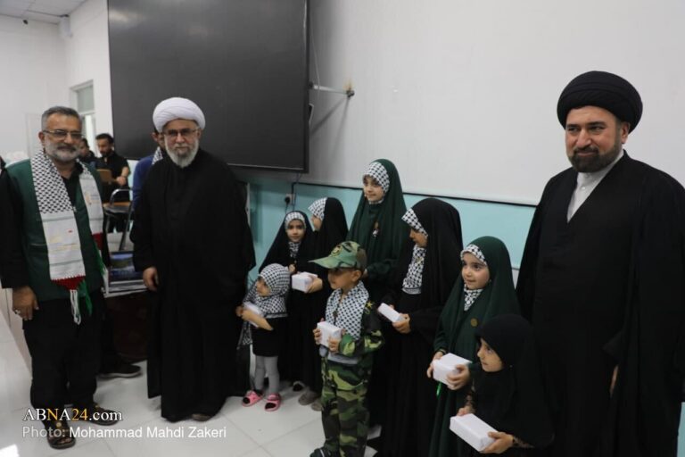 Photos: Appreciation Ceremony for Arbaeen Medical Staff Held with Presence of Ayatollah Ramazani