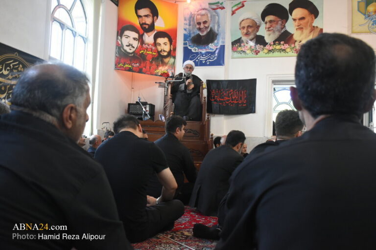 Photos: Commemoration ceremony for martyr “Ahmad Ghadimi” with presence of Ayatollah Ramazani