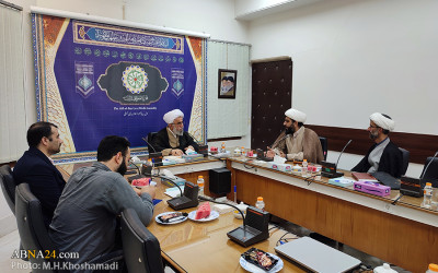 عکس خبری | دیدار مسئول دبیرخانه انجمن‌های علمی حوزه با آیت‌الله رمضانی