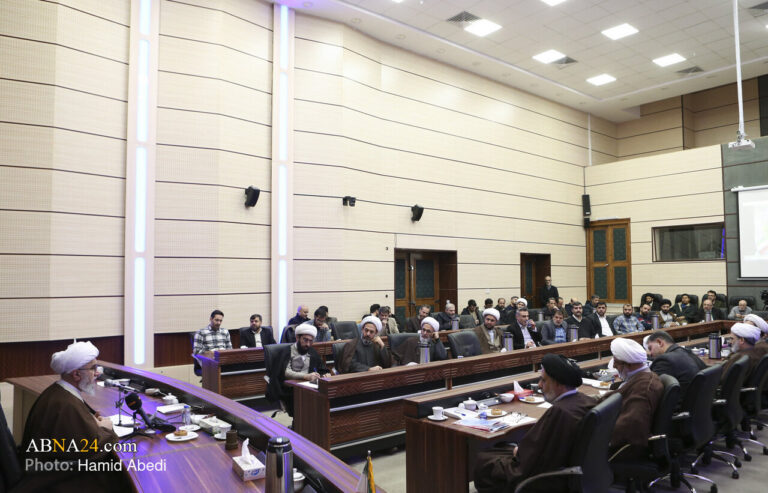 تقرير مصور/ الأمين العام للمجمع العالمي لأهل البيت (ع) يلقي كلمة حول موضوع (المهدوية والثورة الاسلامية)