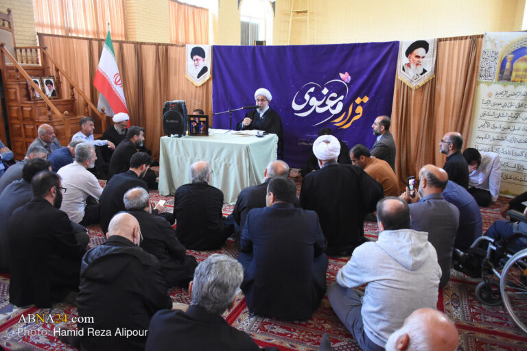 نشست قرار معنوی با سخنرانی آیت الله رمضانی در رشت