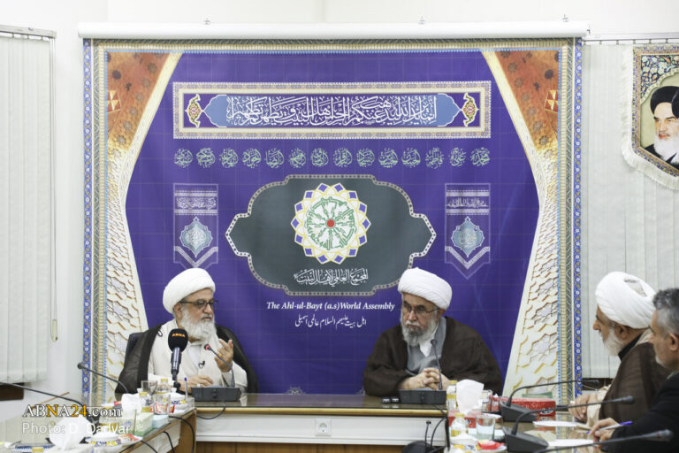 نشست مشترک دبیرکل مجمع جهانی اهل‌بیت(ع) با آیت‌الله عابدینی