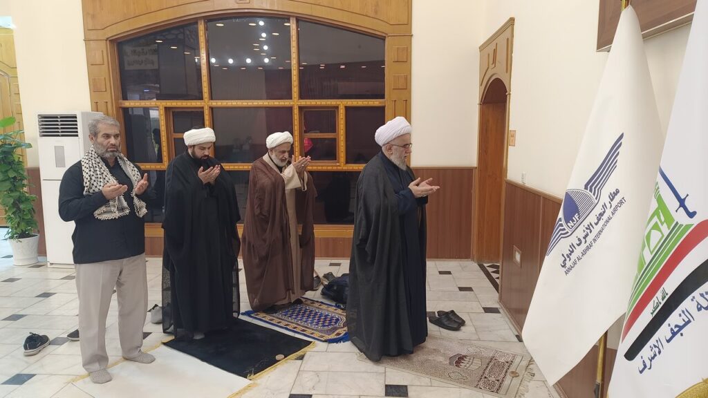 تصاویری از ورود آیت‌الله رمضانی به نجف اشرف برای آیین پیاده‌روی اربعین + ویدیو